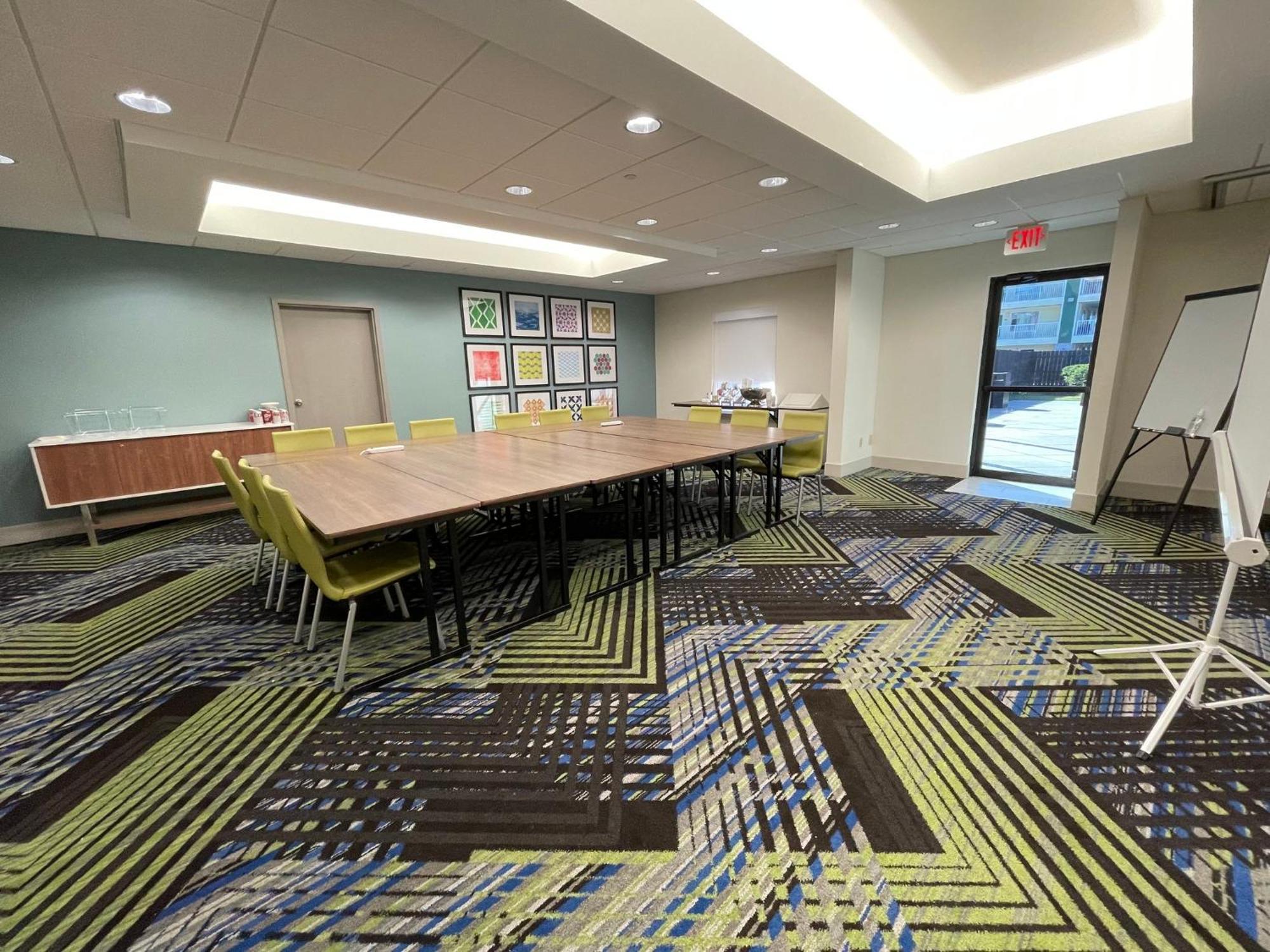 Holiday Inn Express & Suites Sulphur - Lake Charles By Ihg Екстер'єр фото
