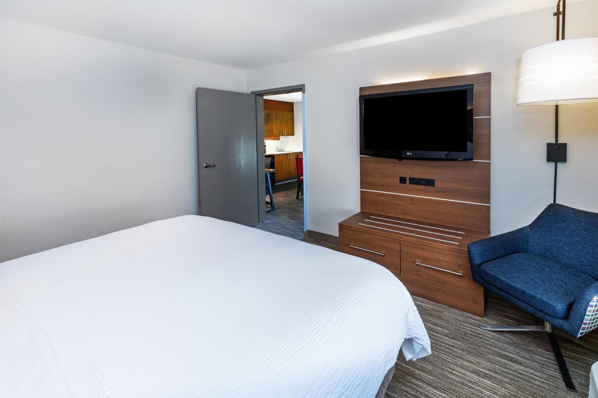 Holiday Inn Express & Suites Sulphur - Lake Charles By Ihg Екстер'єр фото