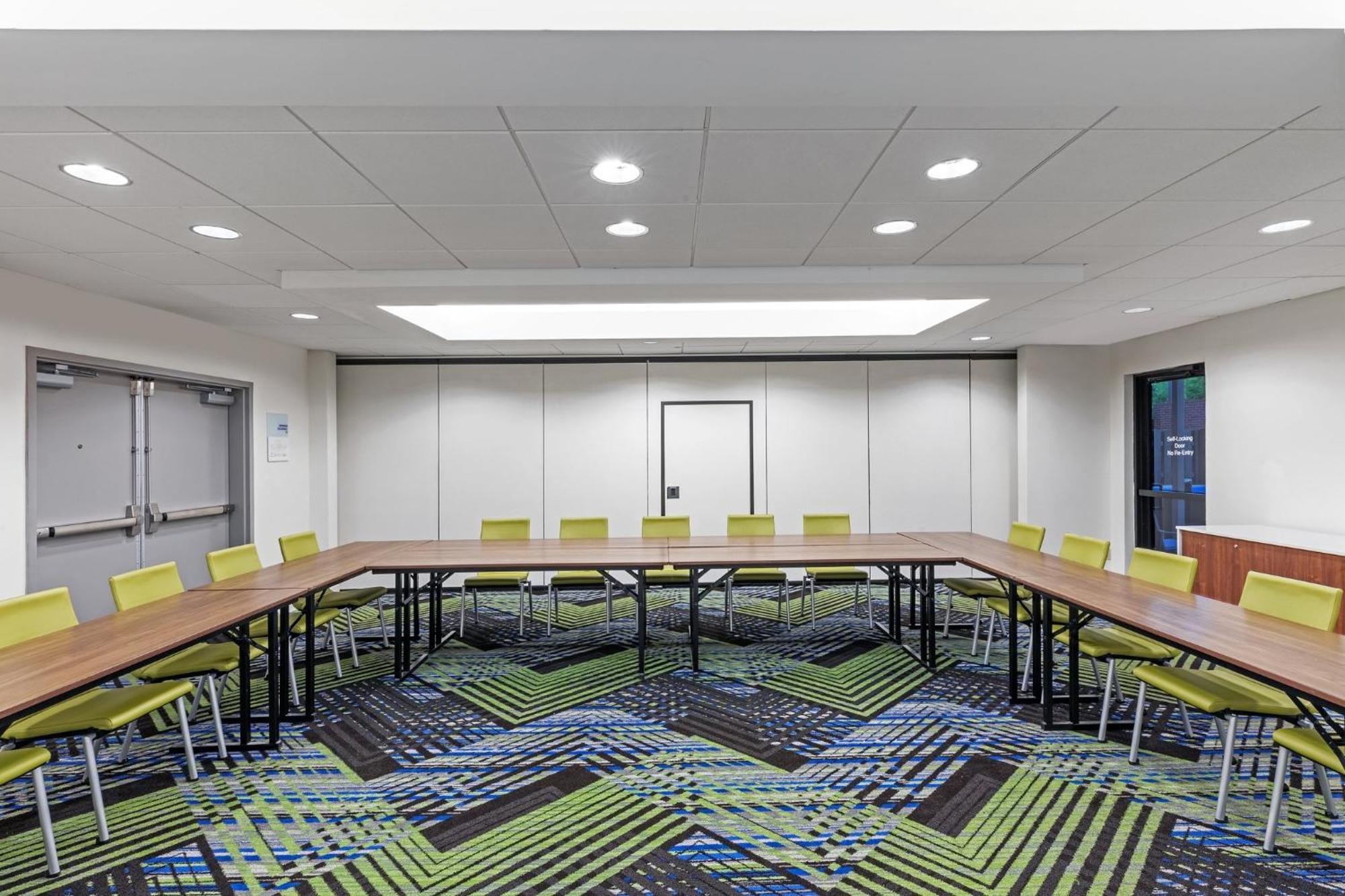 Holiday Inn Express & Suites Sulphur - Lake Charles By Ihg Екстер'єр фото