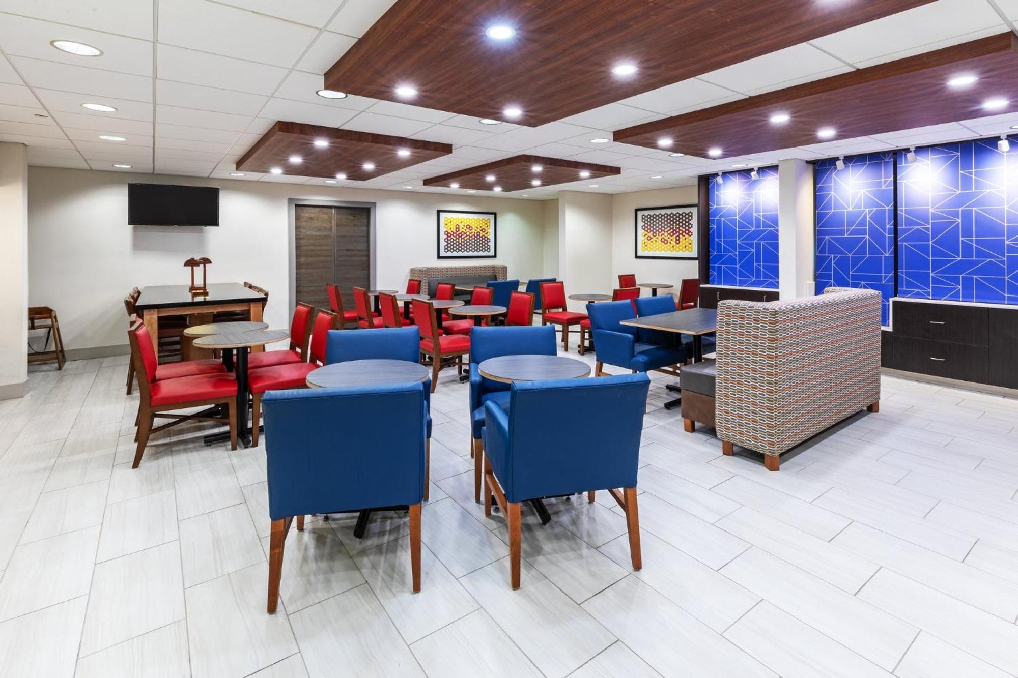 Holiday Inn Express & Suites Sulphur - Lake Charles By Ihg Екстер'єр фото