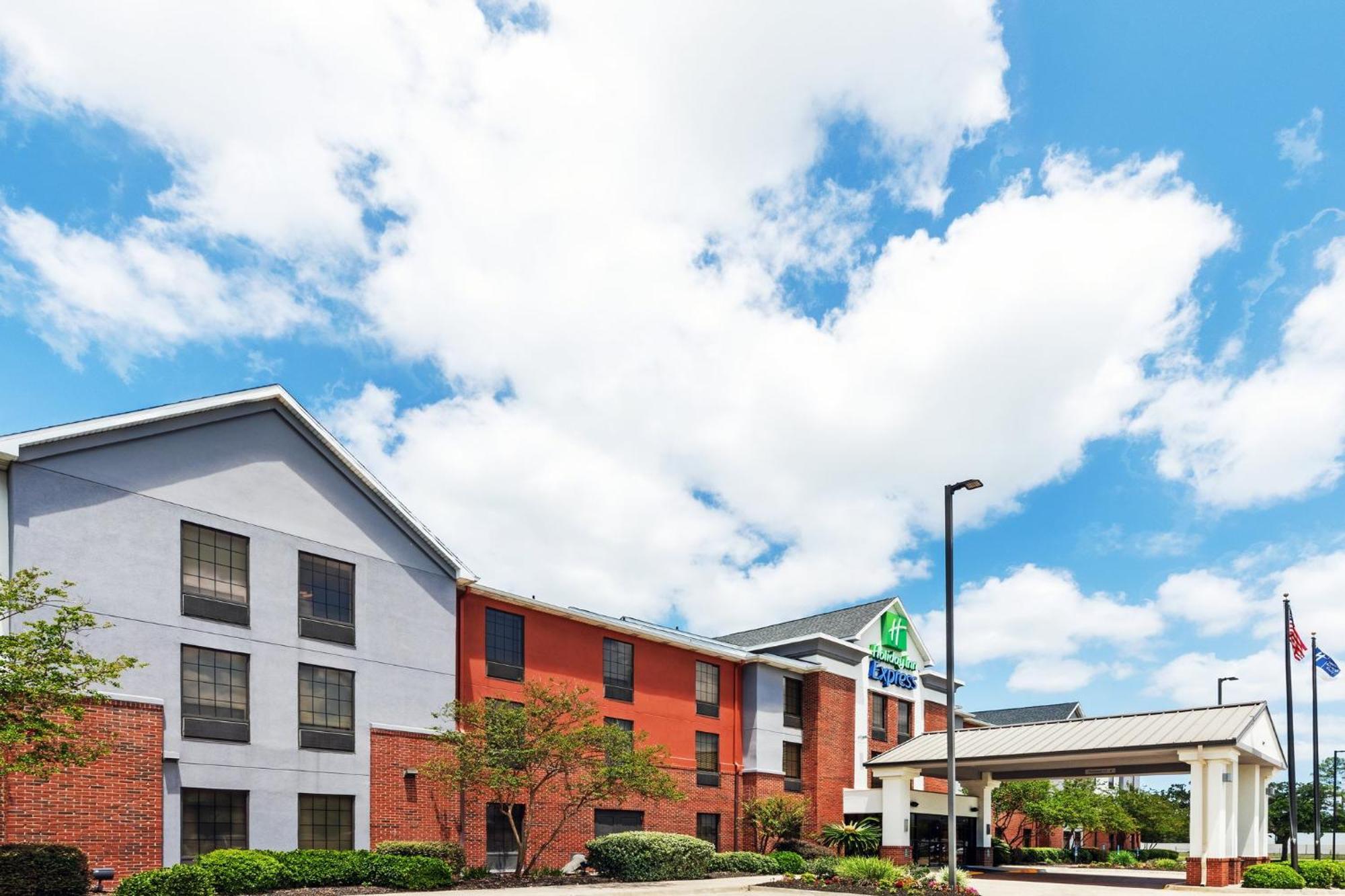 Holiday Inn Express & Suites Sulphur - Lake Charles By Ihg Екстер'єр фото