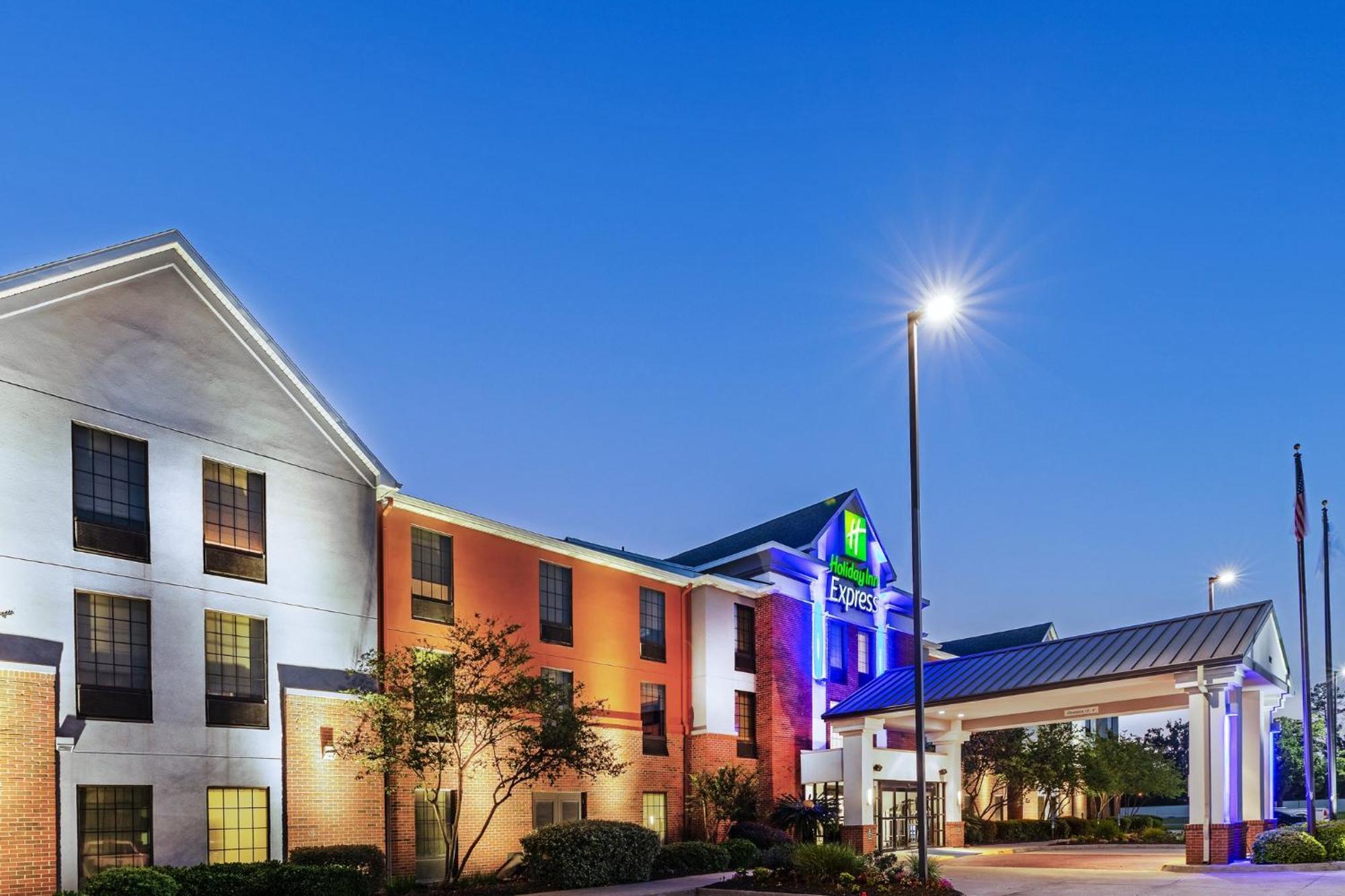 Holiday Inn Express & Suites Sulphur - Lake Charles By Ihg Екстер'єр фото