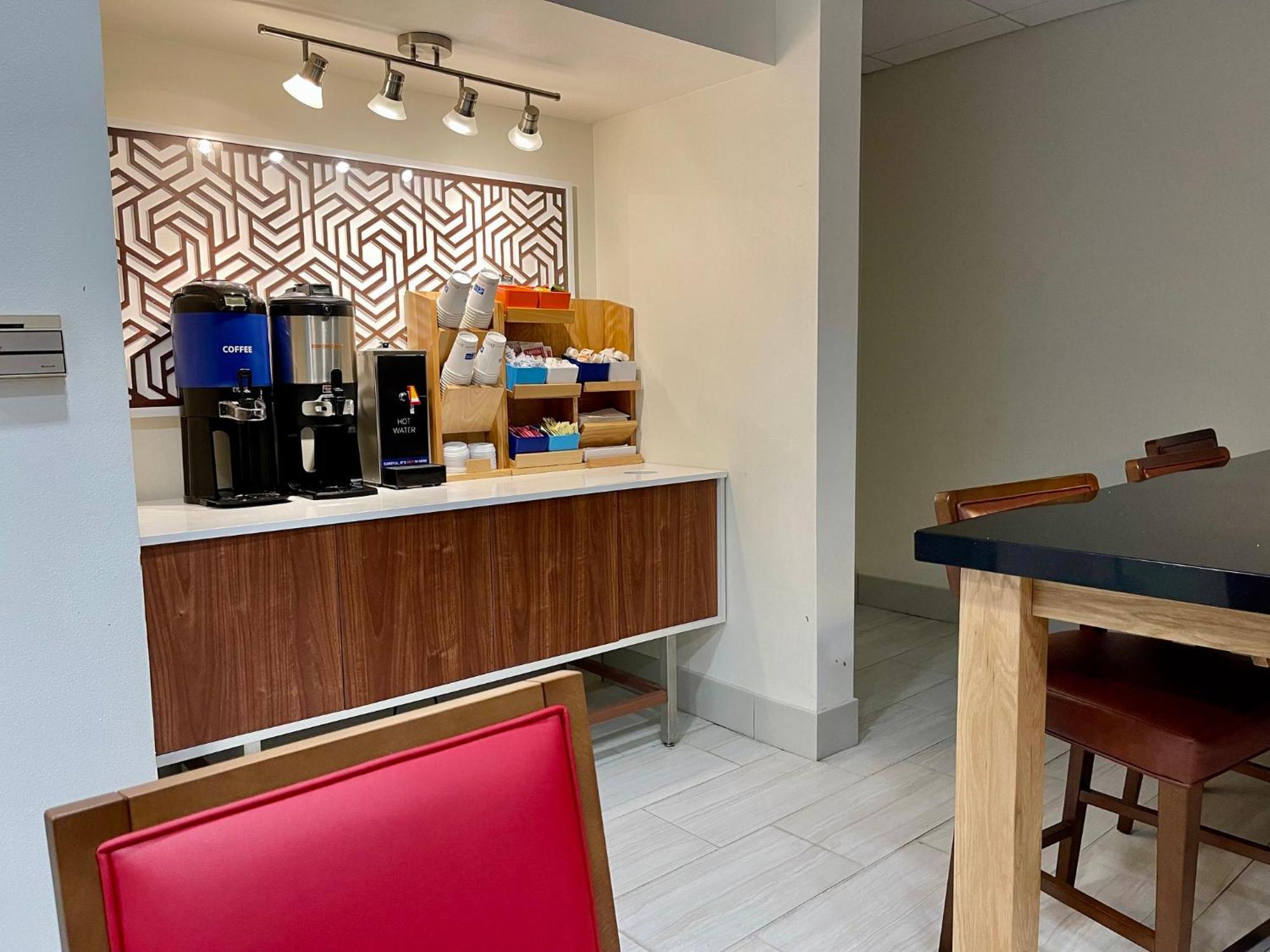 Holiday Inn Express & Suites Sulphur - Lake Charles By Ihg Екстер'єр фото